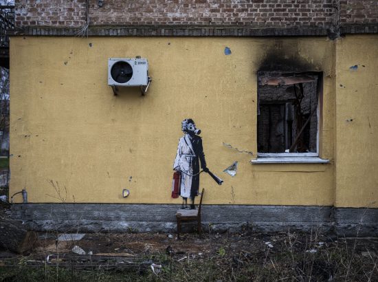 Otto persone arrestate perché sospettate di aver tentato di rubare un murale di Banksy in Ucraina