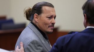 Dopo un’altra sentenza del tribunale, ora Johnny Depp deve pagare le spese legali
