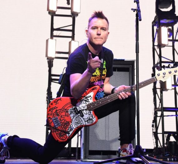 Mark Hoppus parla dei Blink-182 e di altre unificazioni su Apple Music Radio