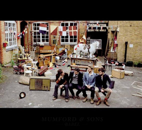 Babel dei Mumford And Sons celebra il 10° anniversario con un’edizione in vinile colorato