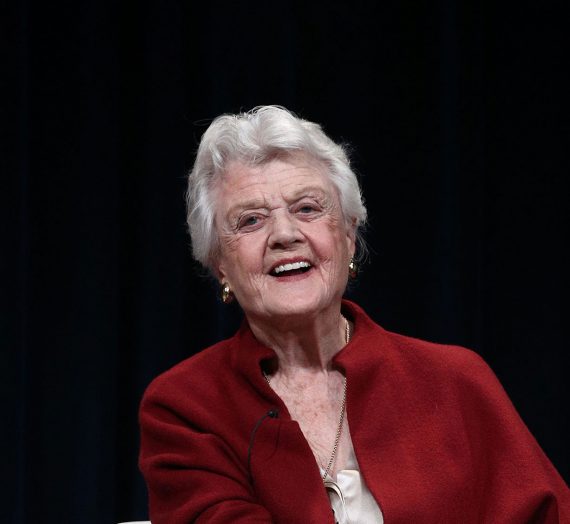 Angela Lansbury era una sorella mondiale