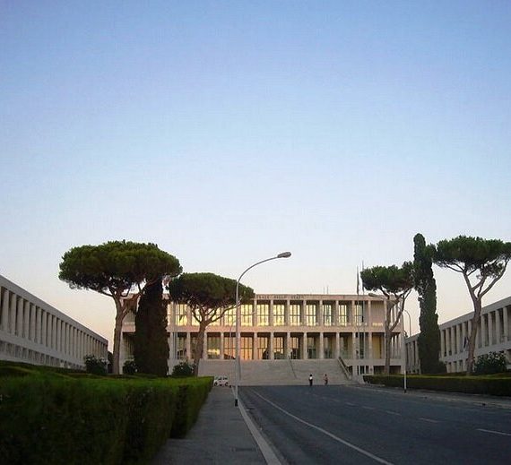 Archivi e biblioteche pubbliche senza più fondi, Italia senza più memoria
