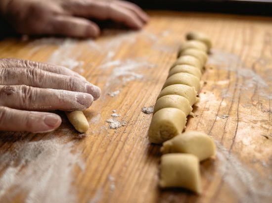 8 modi festosi di usare la pasta per la mezzaluna in questa stagione natalizia