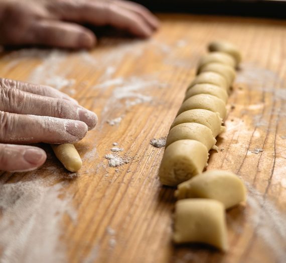 8 modi festosi di usare la pasta per la mezzaluna in questa stagione natalizia